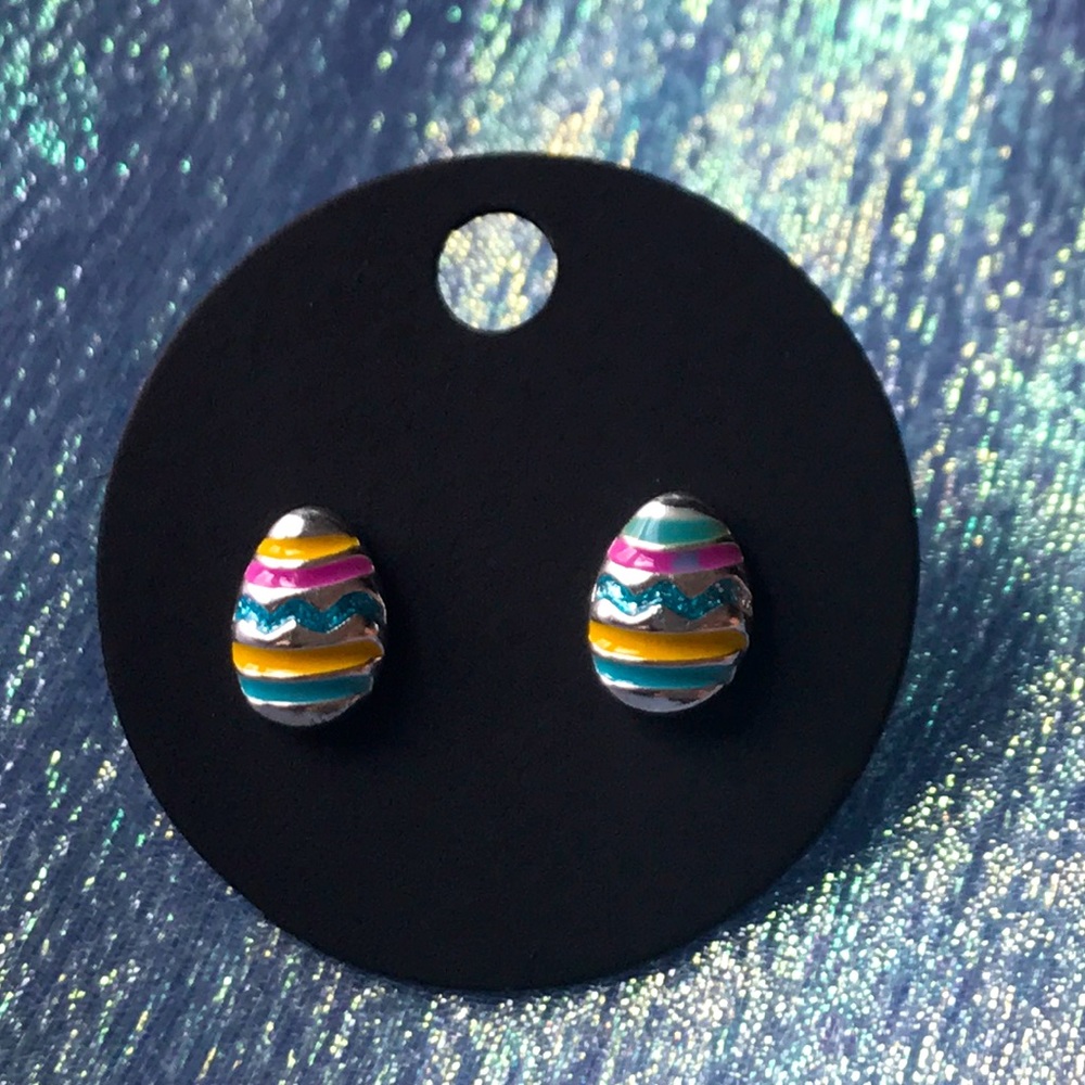 🔥 6/$15 Nickel Free Silver Tone Painted Easter Egg Stud Earrings